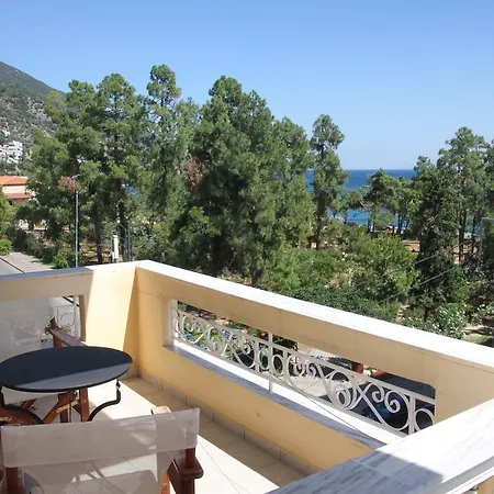 Hotel Artemision 3*