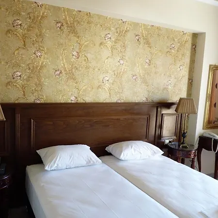 Artemision Hotel 3*