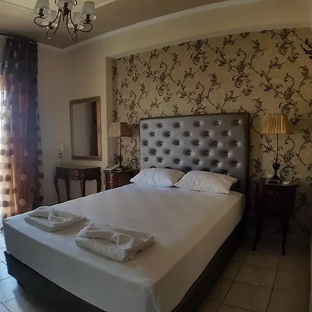 Hotel Artemision 3*
